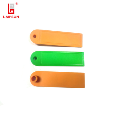 98mm*28mm TPU 860-960MHz UHF Long Range Distance Rfid  Rfid Cattle And Sheep Ear Tag For Farm Tracking