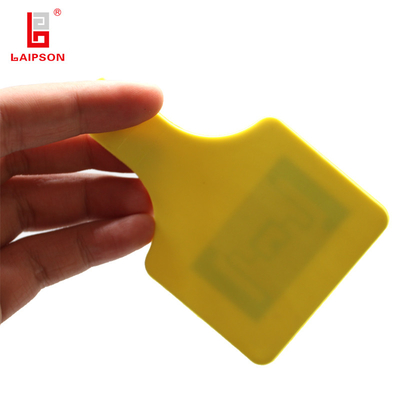 TPU 860MHZ Uhf Rfid Animal Ear Tag For Cattle Cow And Calf For Farm Tracking